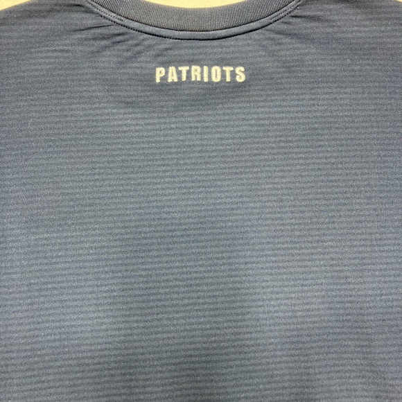 NWOT Nike Dri Fit On Field New England Patriots Long Sleeve Light Sweatshirt XL - Picture 3 of 7